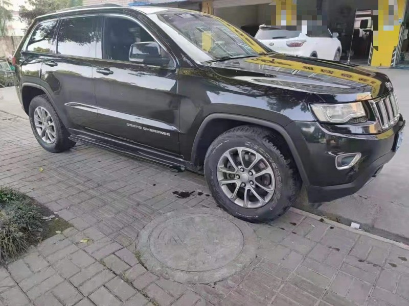 北京13年Jeep大切諾基3