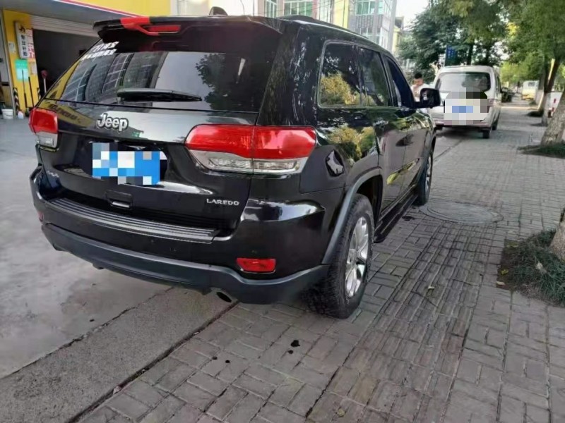 北京13年Jeep大切諾基7