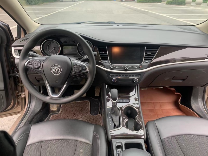 徐州18年别克威朗6