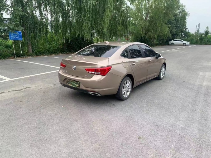 徐州18年别克威朗3