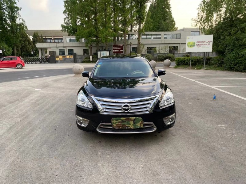 徐州14年日產天籟1