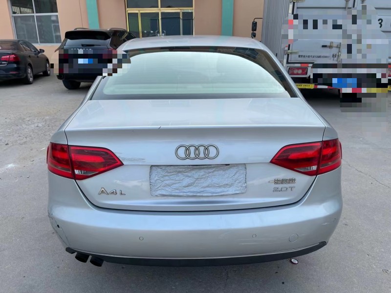 青岛10年奥迪A4L8