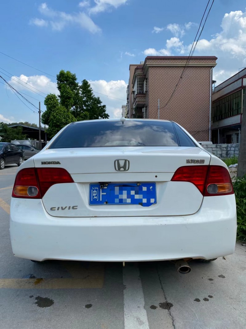 广州11年本田思域5