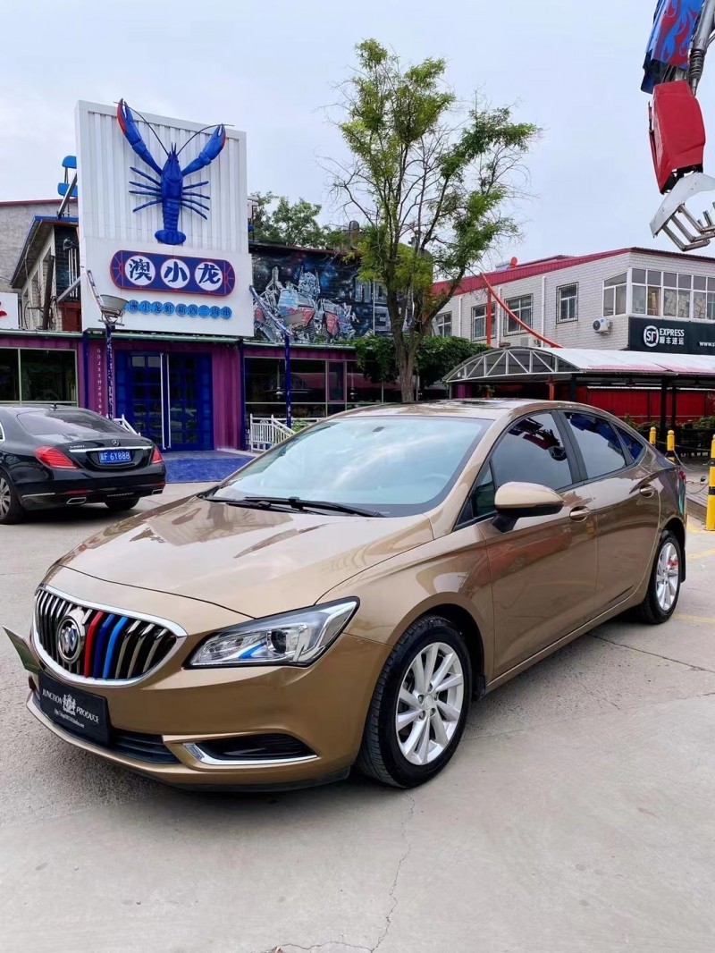 保定17年别克威朗2