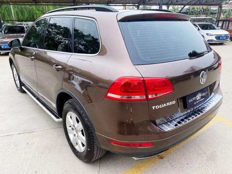 保定14年大众途锐7