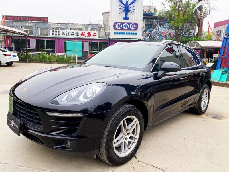保定17年保时捷卡宴2