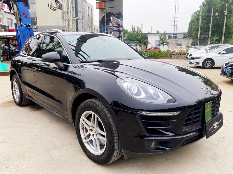 保定17年保时捷卡宴5