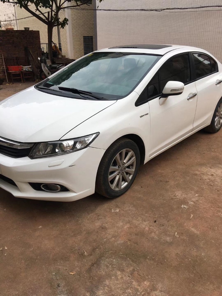广州13年本田思域1