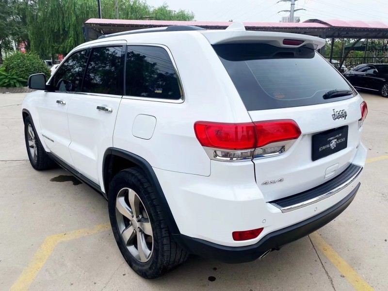 保定17年Jeep大切諾基9