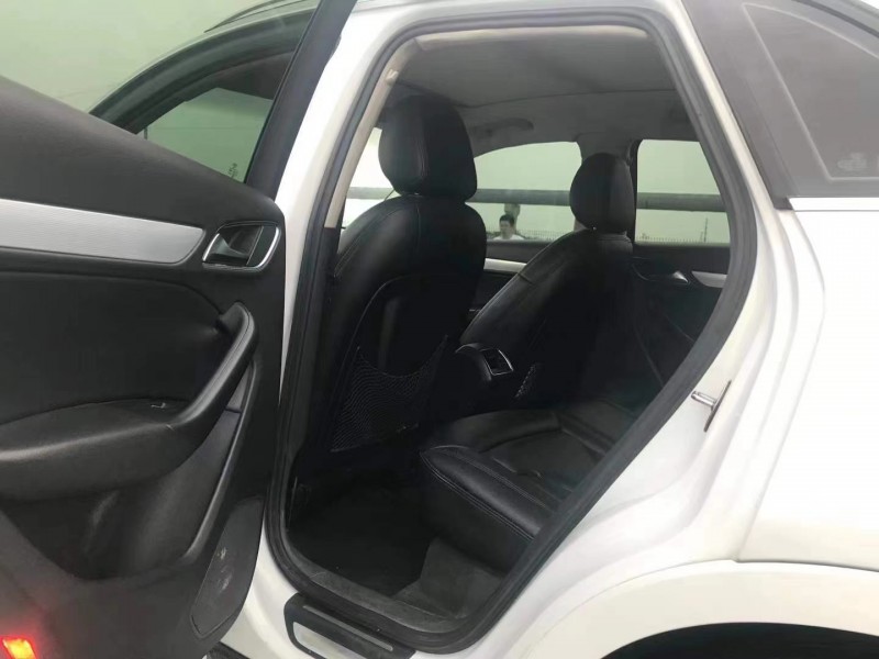 济宁13年奥迪Q36