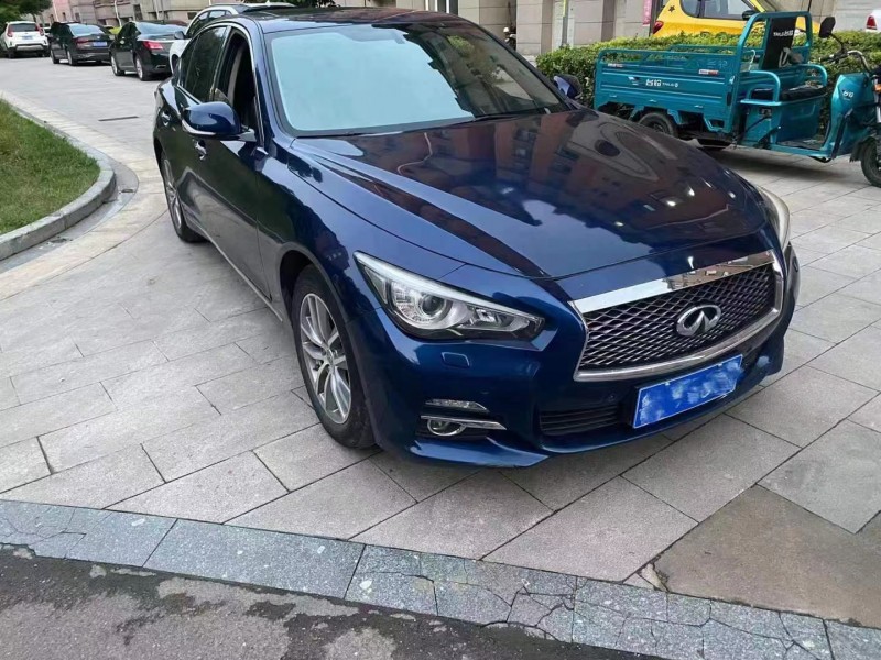 臨沂17年英菲尼迪Q50L3