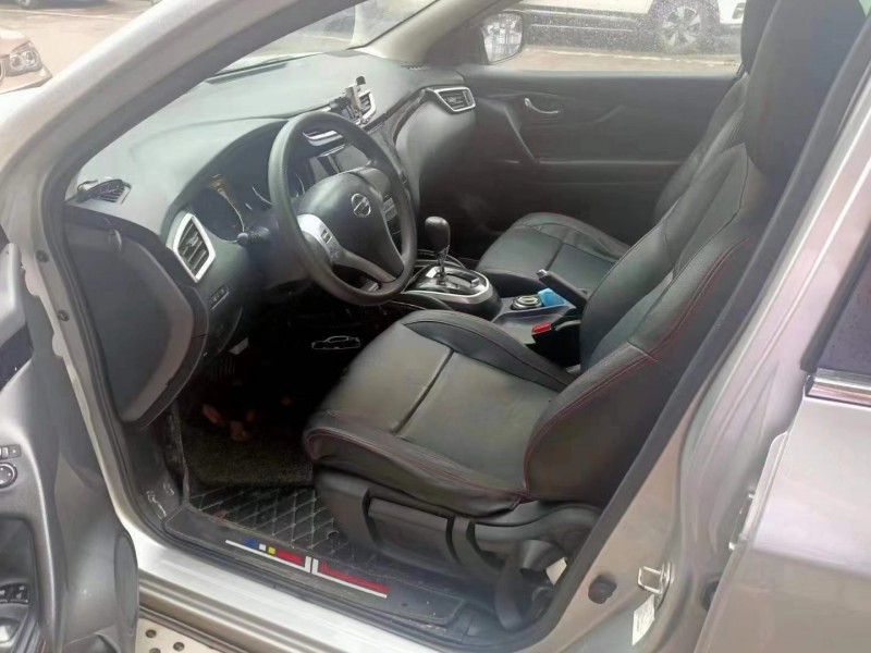 益阳16年日产逍客6