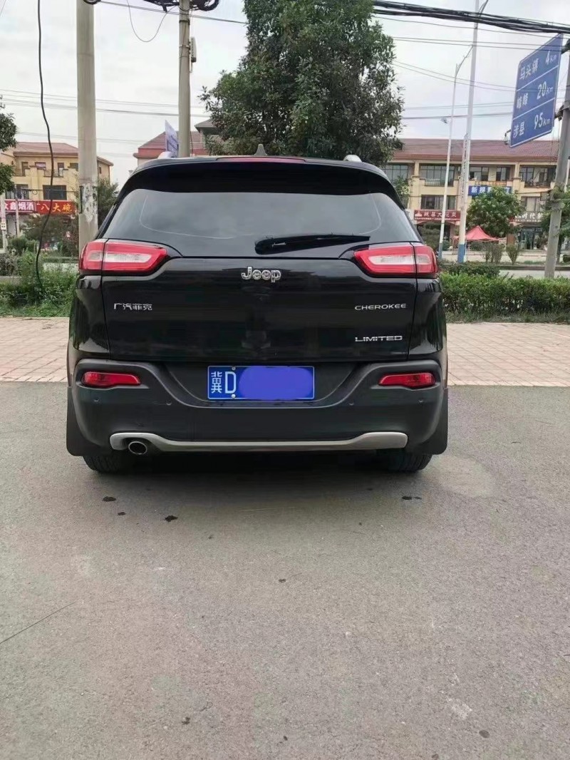 邯鄲18年Jeep自由光8