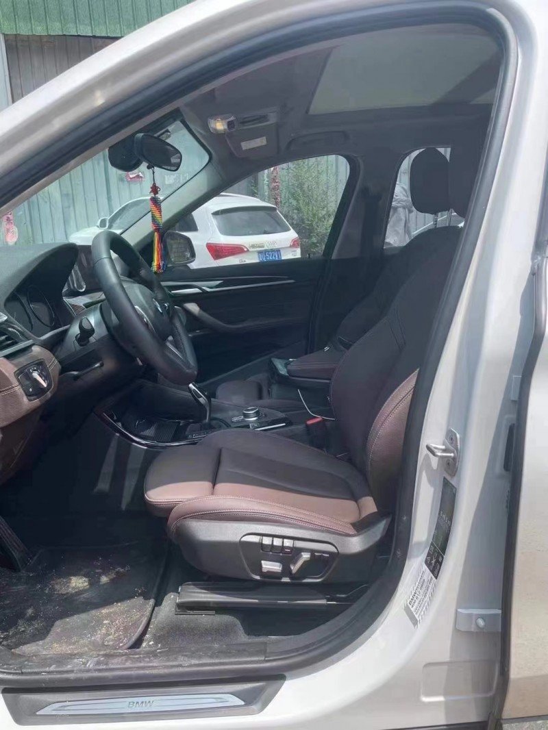 保定20年宝马X12