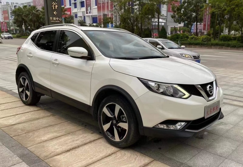泰安18年日產逍客9