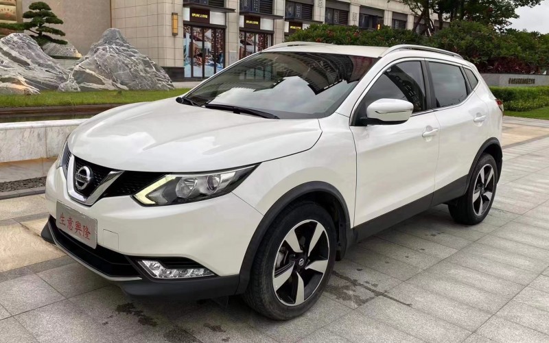 泰安18年日產逍客7