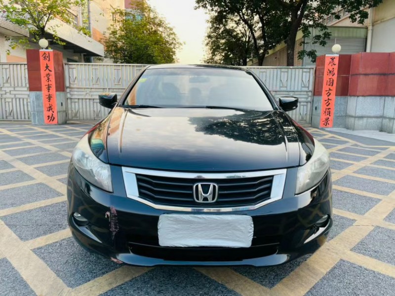 东莞10年本田雅阁1