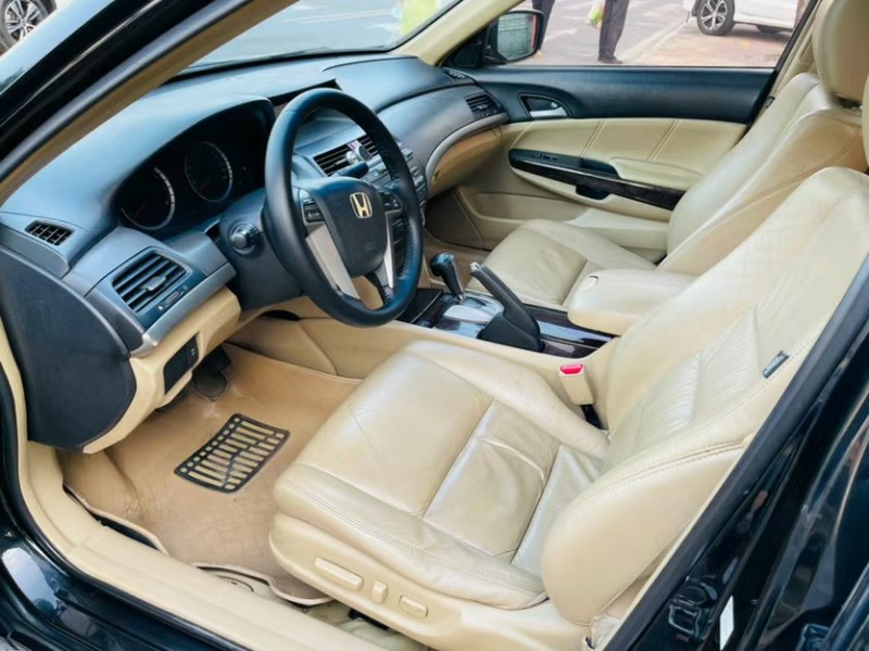 东莞10年本田雅阁5