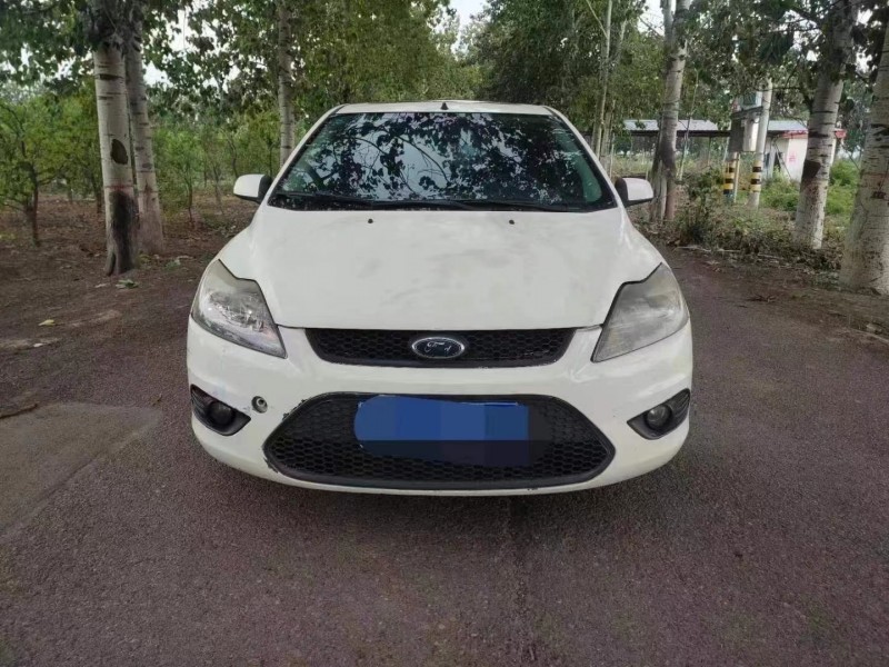 郑州14年福特福克斯8