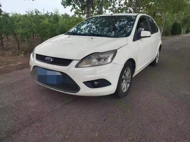 郑州14年福特福克斯9