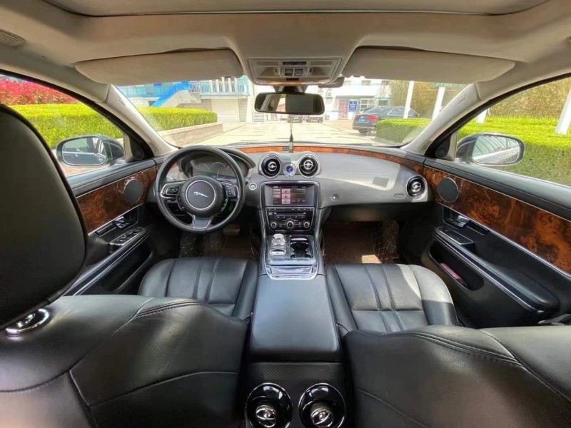 臨沂12年捷豹XJ5