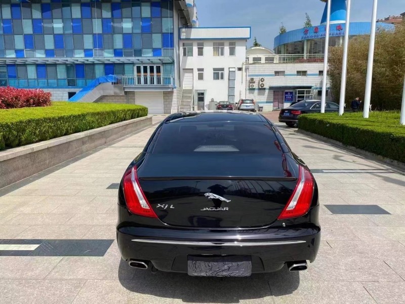 臨沂12年捷豹XJ9
