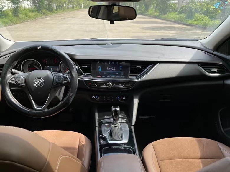 盐城19年别克君威8