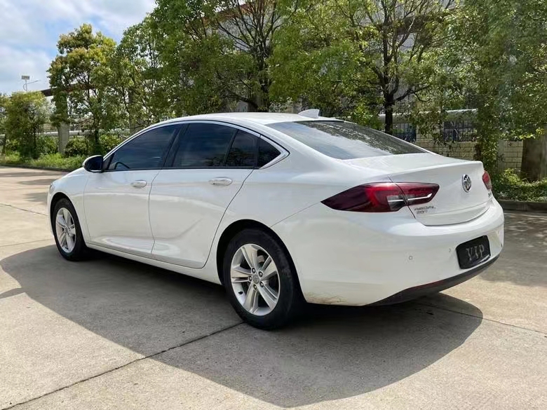 盐城19年别克君威9