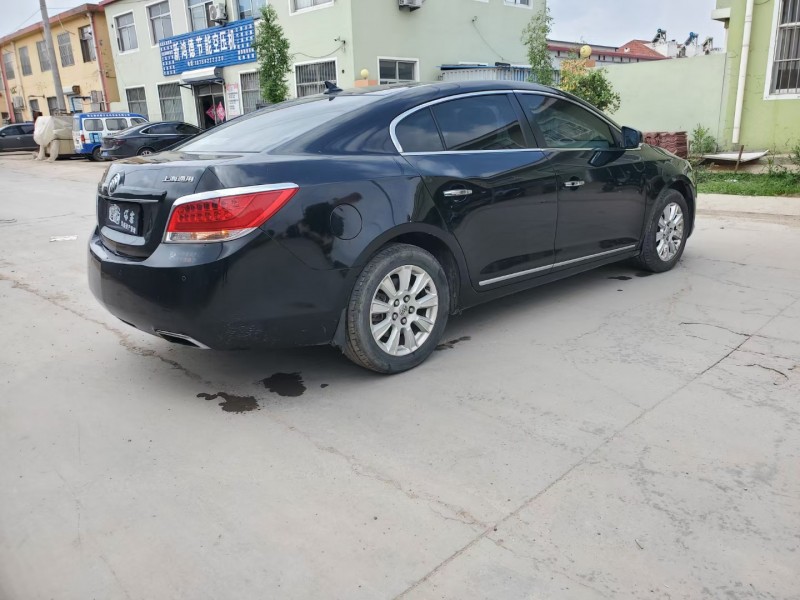 青岛09年别克君越5