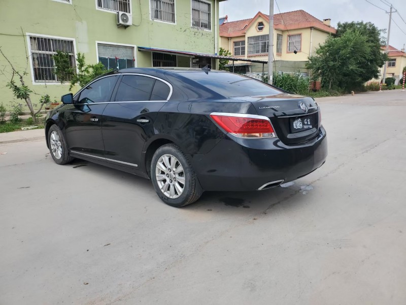 青岛09年别克君越4