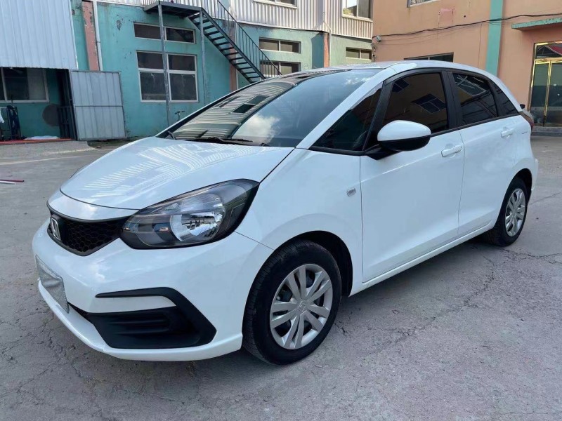 青岛20年本田飞度7