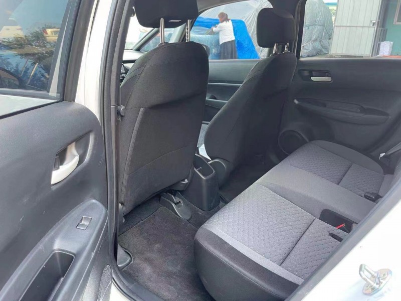 青岛20年本田飞度4