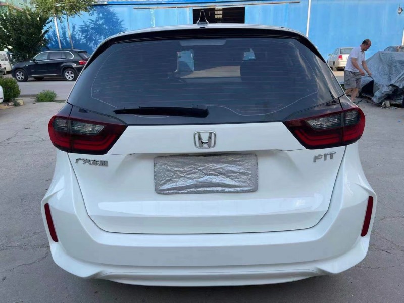 青岛20年本田飞度1