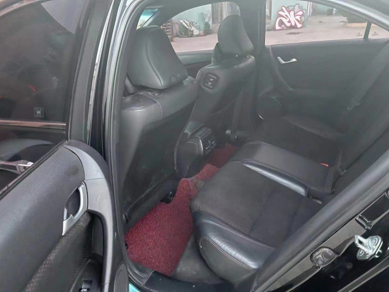 青岛15年本田思铂睿5