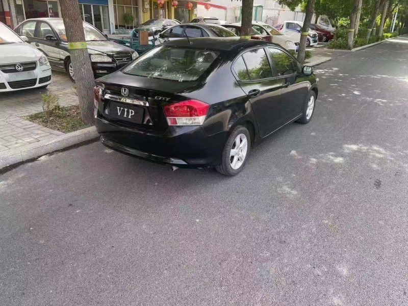 潍坊09年本田锋范6