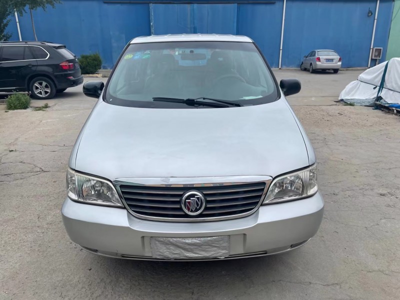 青岛10年别克GL81