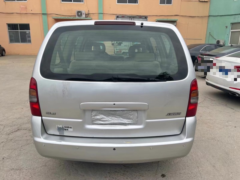 青岛10年别克GL89