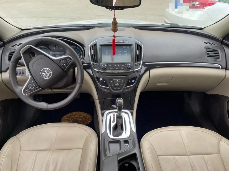 青岛15年别克君威6