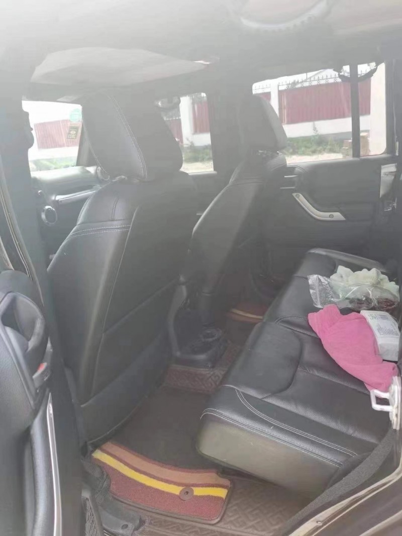 保定17年Jeep牧馬人5