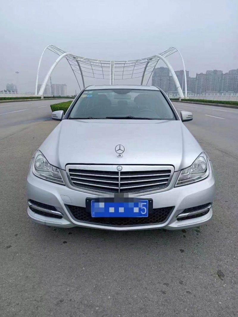 济宁13年奔驰C1