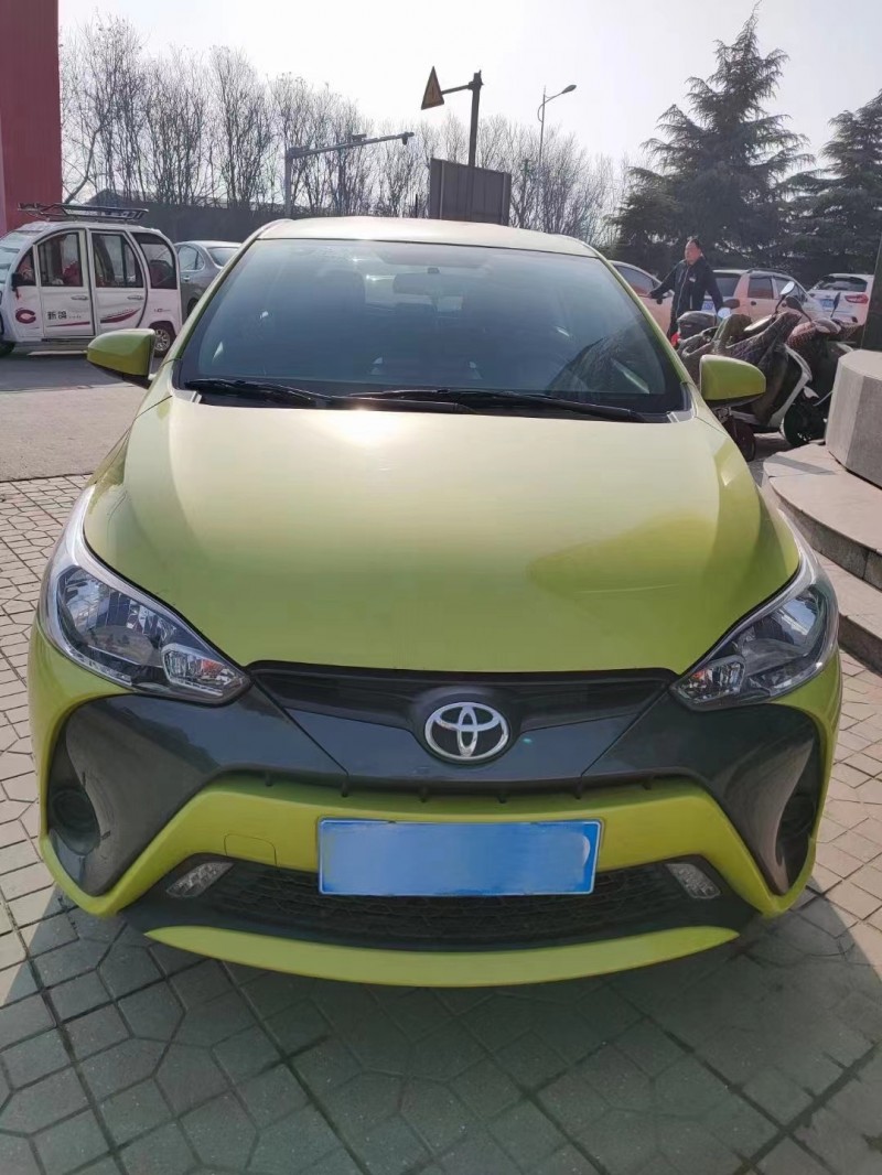 大同17年豐田YARiS L 致炫4