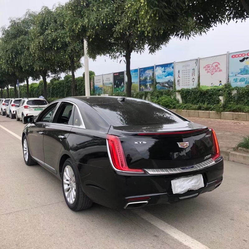南寧18年凱迪拉克XTS4
