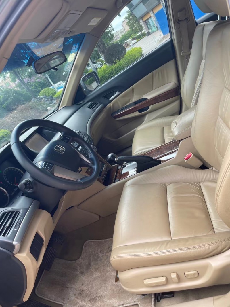 中山11年本田雅阁3