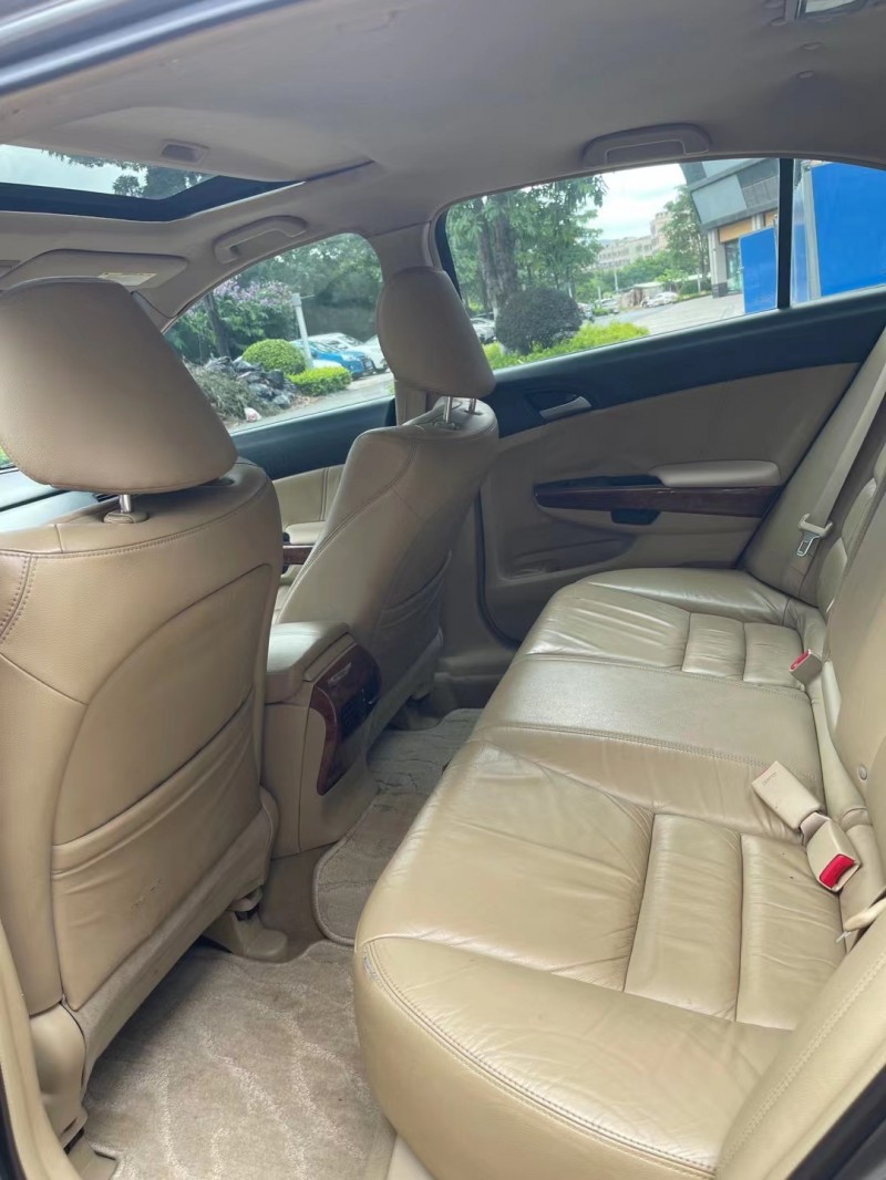 中山11年本田雅阁1