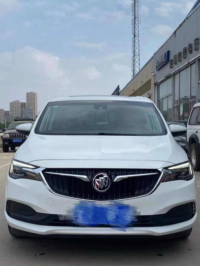 济宁21年别克GL61