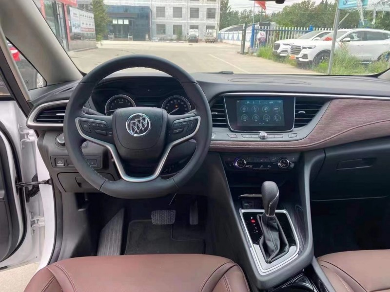 济宁21年别克GL66