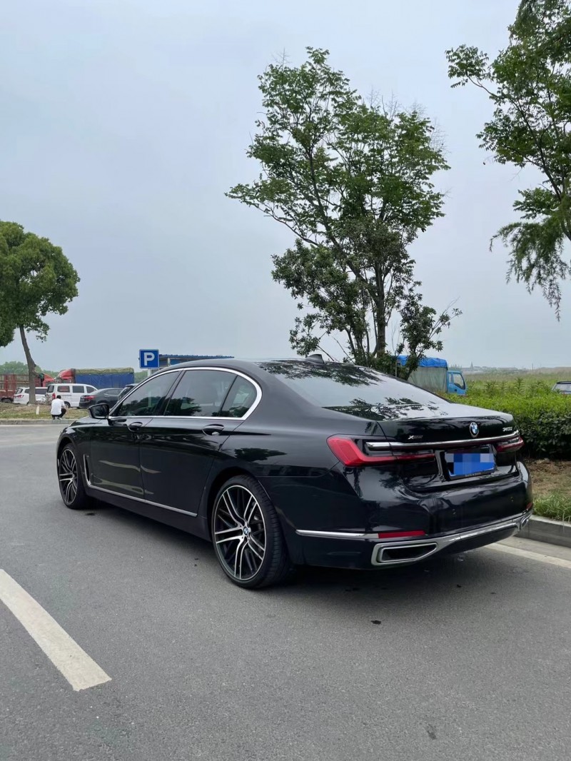 徐州19年宝马7系3