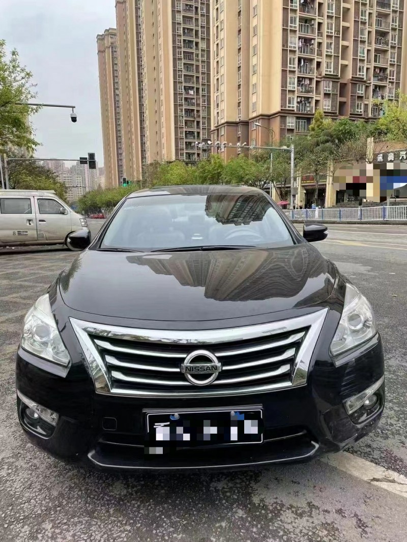 重慶16年日產天籟1