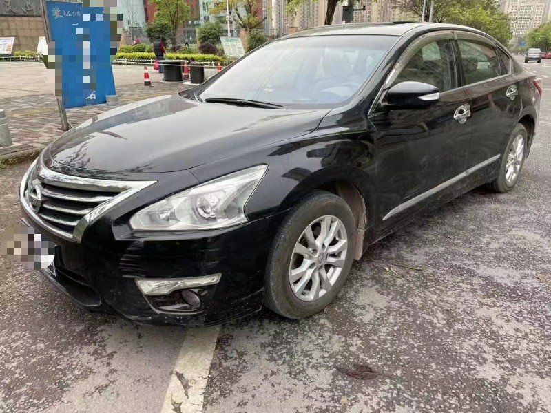 重慶16年日產天籟3