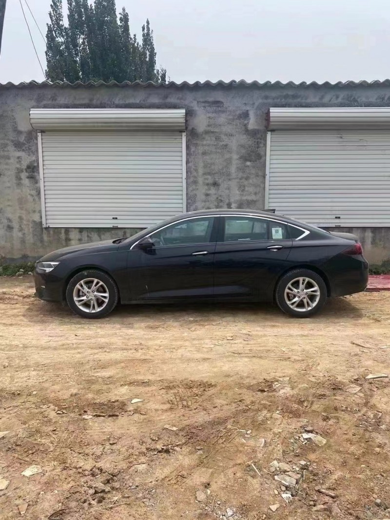 保定21年别克君威5